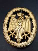 Bundeswehr Leistungsabzeichen Badge Orden MB Hersteller Schöner Zustand Gold