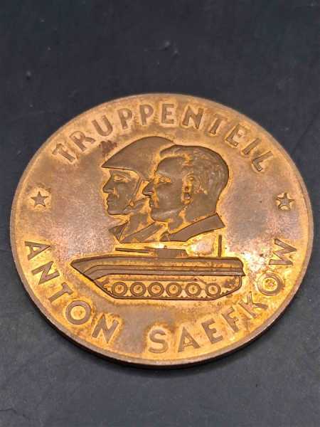 DDR NVA Medaille Münze Truppenteil Anton Saefkow Panzer RAR Orden