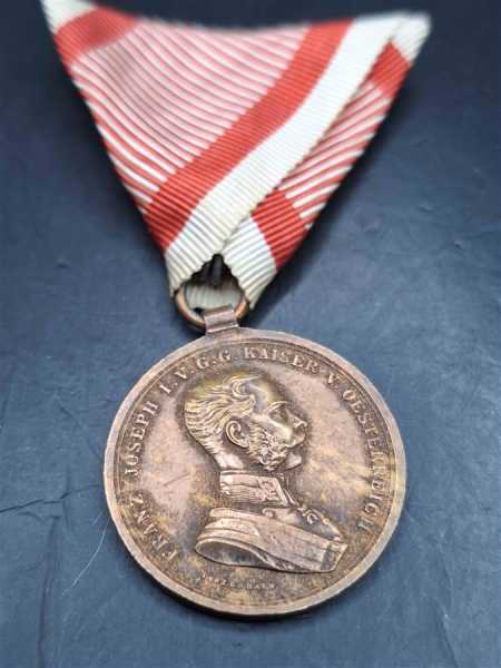 Österreich Medaille der Tapferkeit Franz Joseph Bronze mit 3 Ecks Band Orden