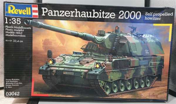 Revell 03042 Panzerhaubitze 2000 Self Propelled Howitzer Panzer Modellbau 1:35