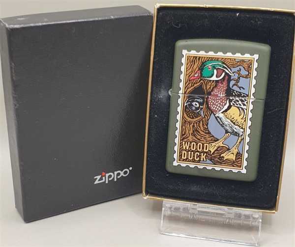 Zippo U.S.A. Lighter Sturmfeuerzeug Briefmarke Wood Duck Jäger Outdoor