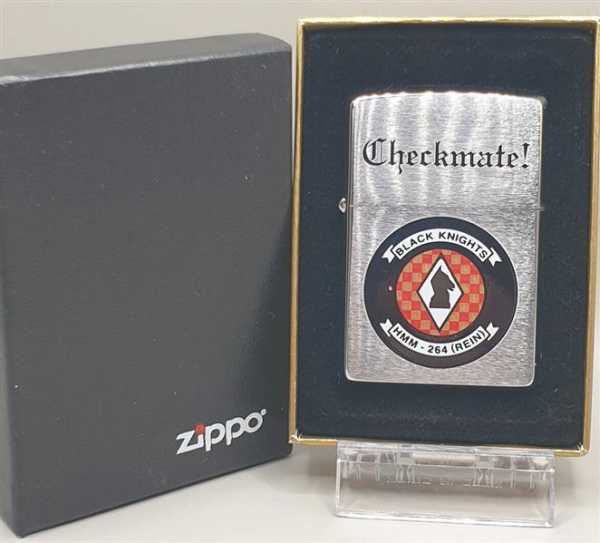 Zippo U.S.A. Lighter Sturmfeuerzeug Checkmate Black Knights Schach